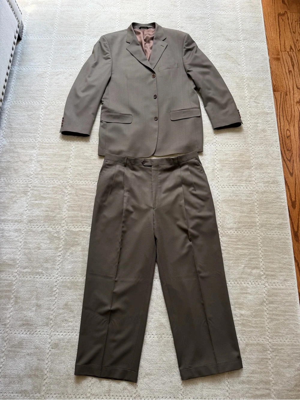Men's Taupe Three-Button Tailored Blazer